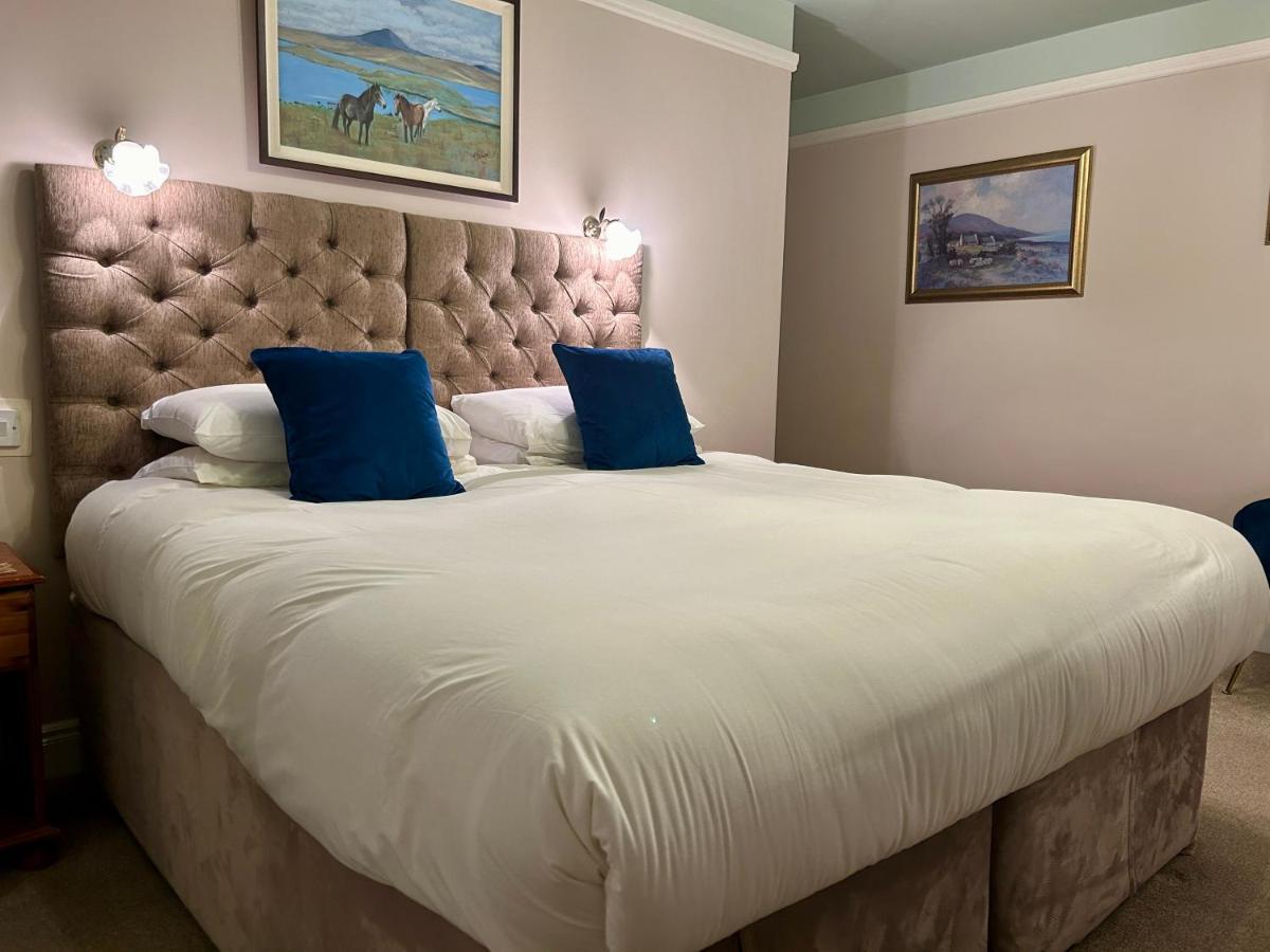 Buttermilk Lodge Guest Accommodation Клифдън Екстериор снимка