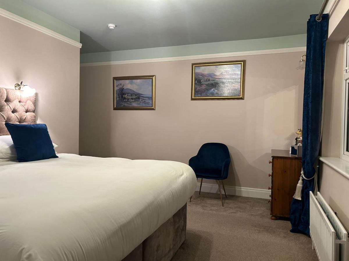Buttermilk Lodge Guest Accommodation Клифдън Екстериор снимка